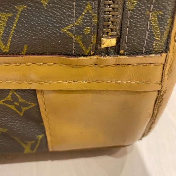 Louis Vuitton authentic Pullman 25x20 suitcase. Lovingly restored. - Picture 7 of 9